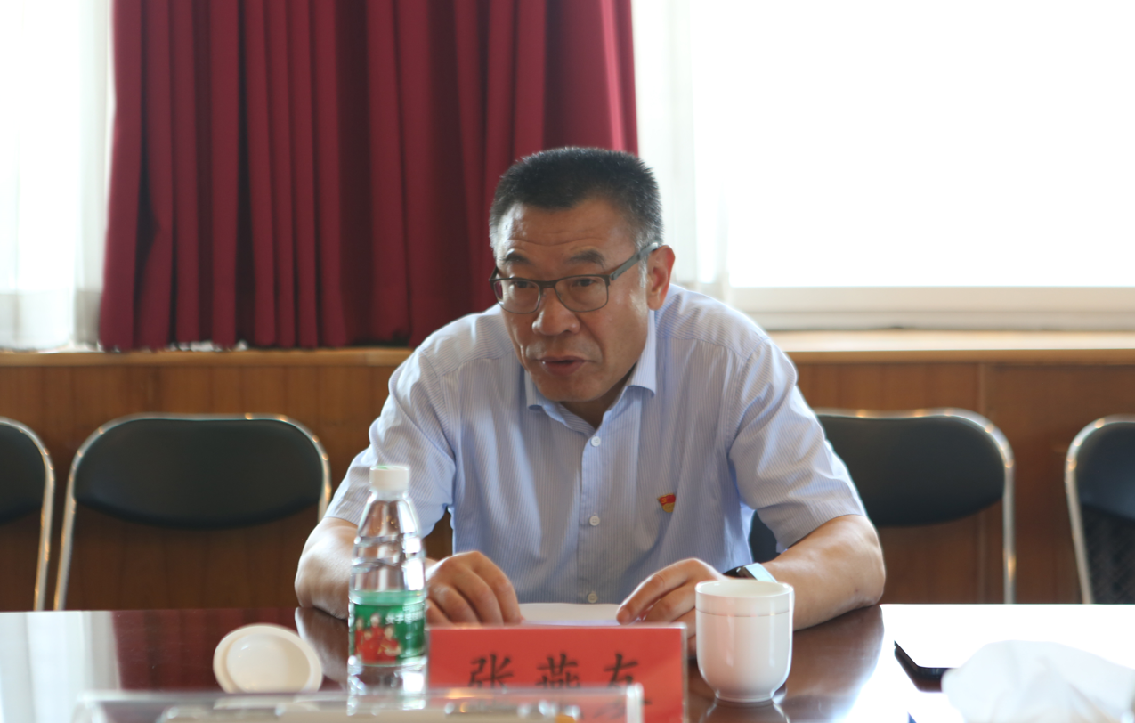 京投公司党委书记、董事长张燕友一行 到京车公司调研宋家庄创新基地建设工作